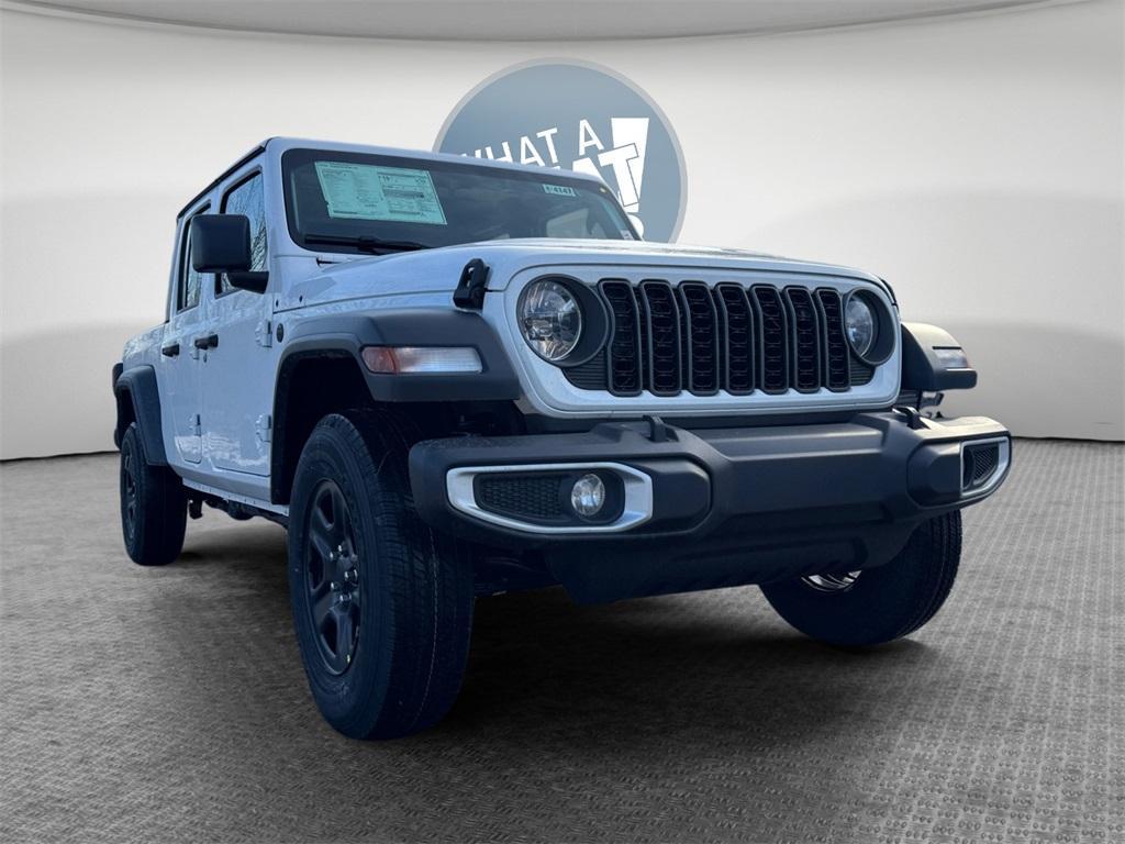 new 2026 Jeep Gladiator car, priced at $41,400