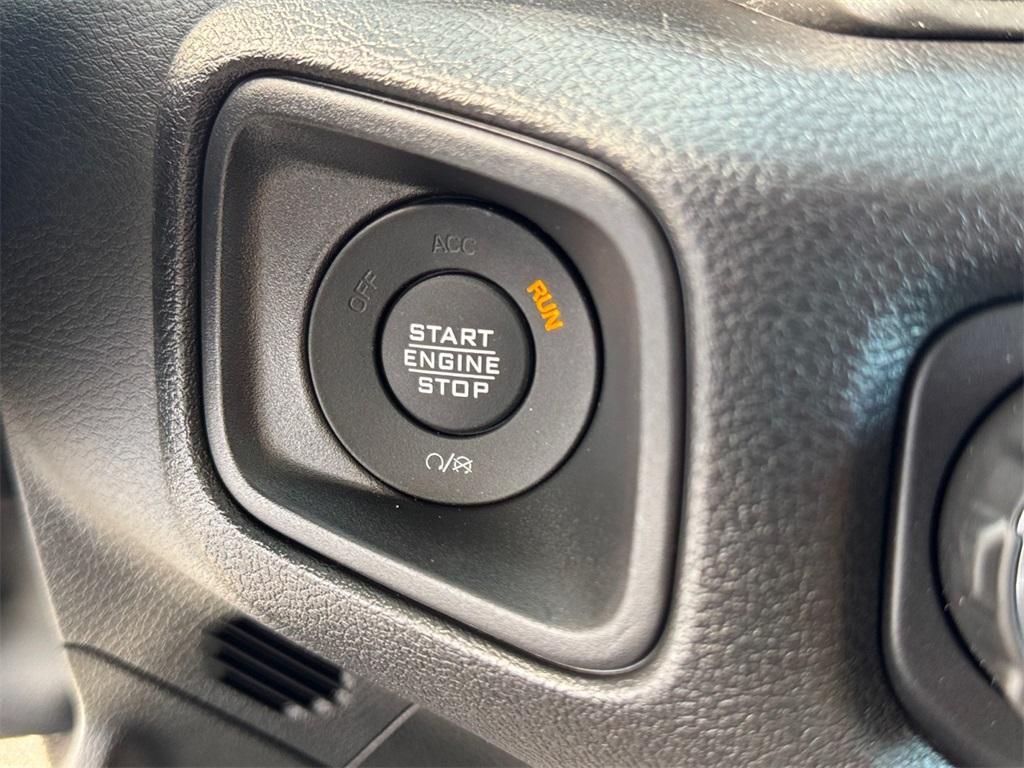 new 2026 Jeep Gladiator car, priced at $41,400