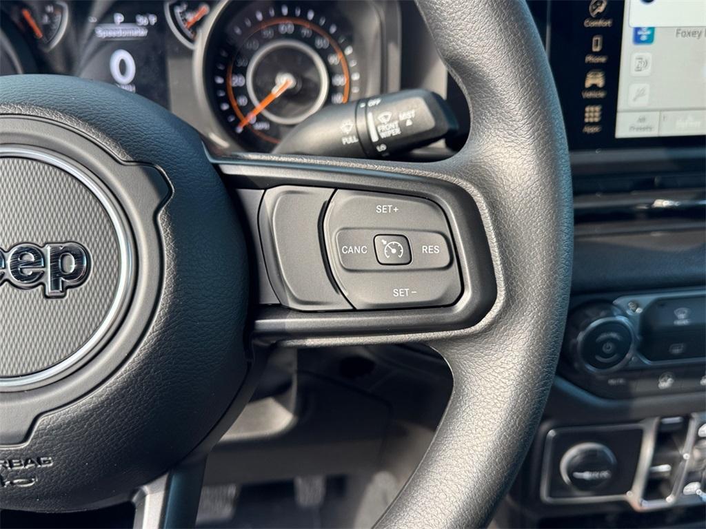 new 2026 Jeep Gladiator car, priced at $41,400