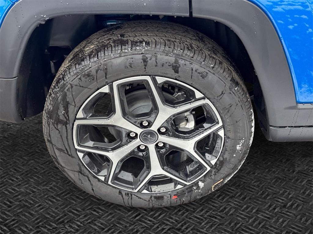 new 2026 Jeep Compass car, priced at $31,304