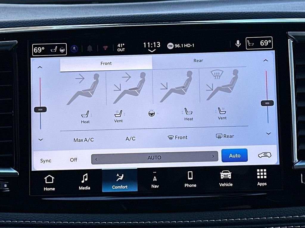 new 2026 Chrysler Pacifica car, priced at $56,223