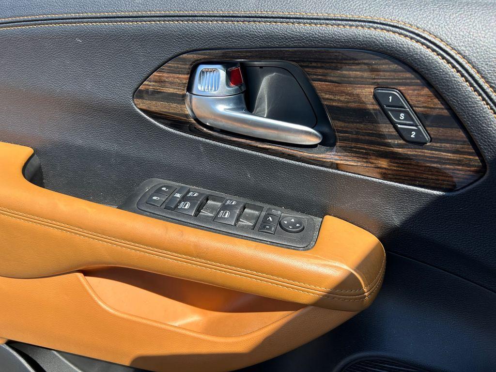 used 2023 Chrysler Pacifica car, priced at $44,298