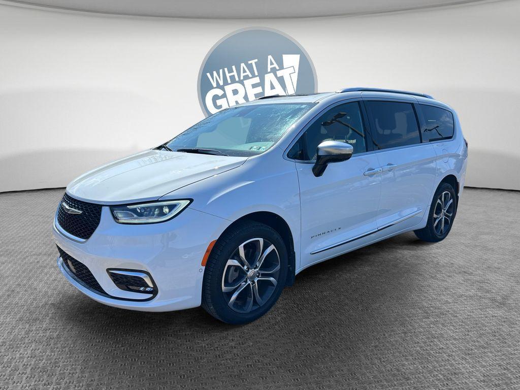 used 2023 Chrysler Pacifica car, priced at $44,298