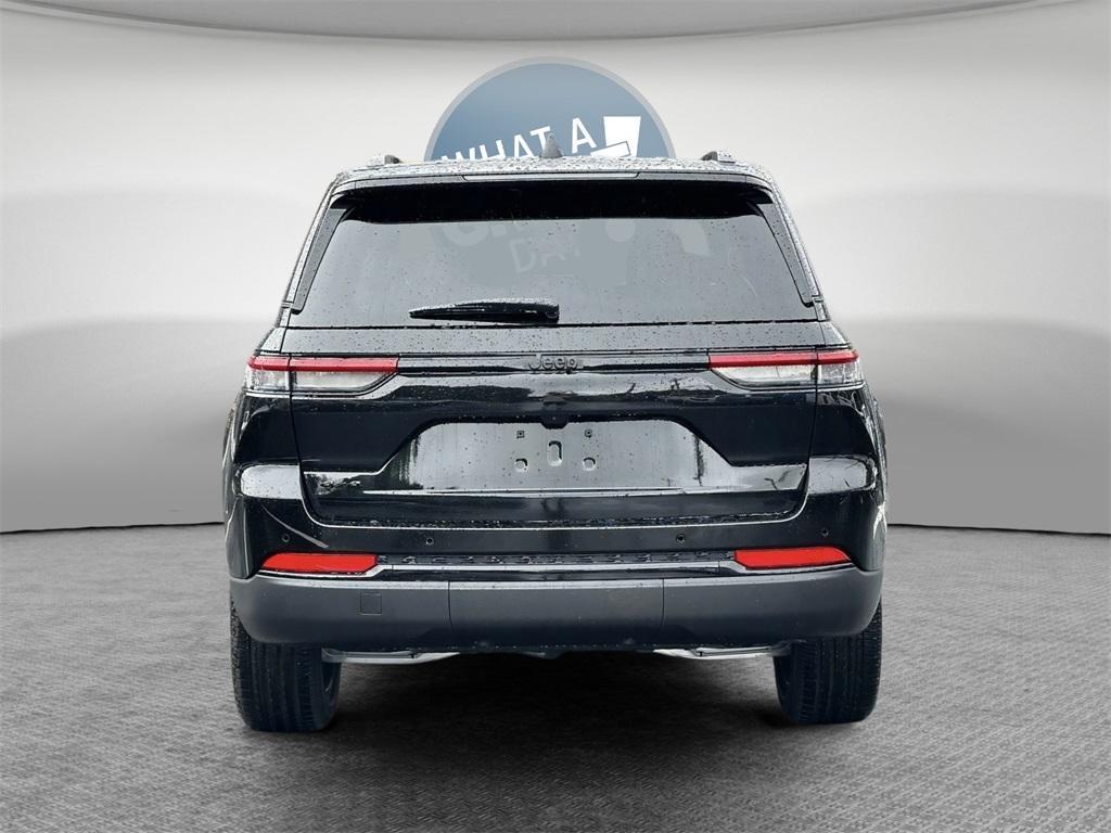 new 2025 Jeep Grand Cherokee car, priced at $42,462