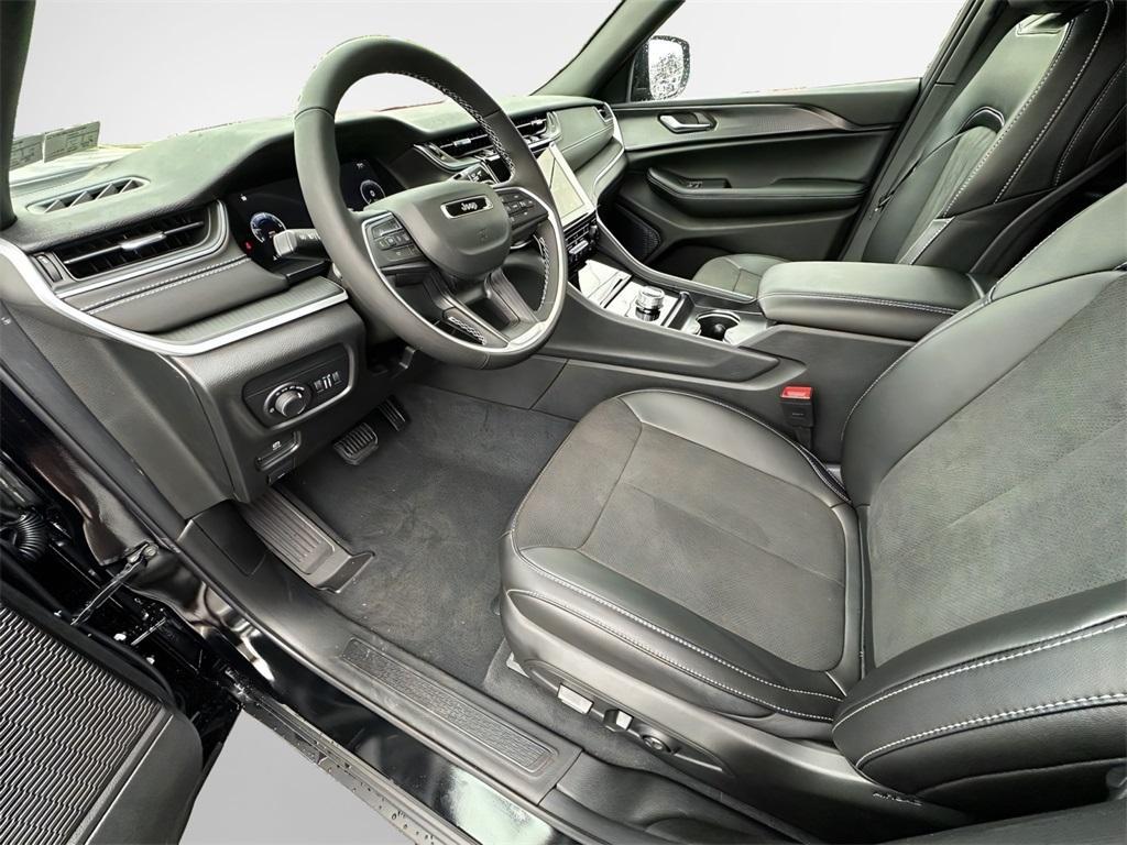 new 2025 Jeep Grand Cherokee car, priced at $42,462