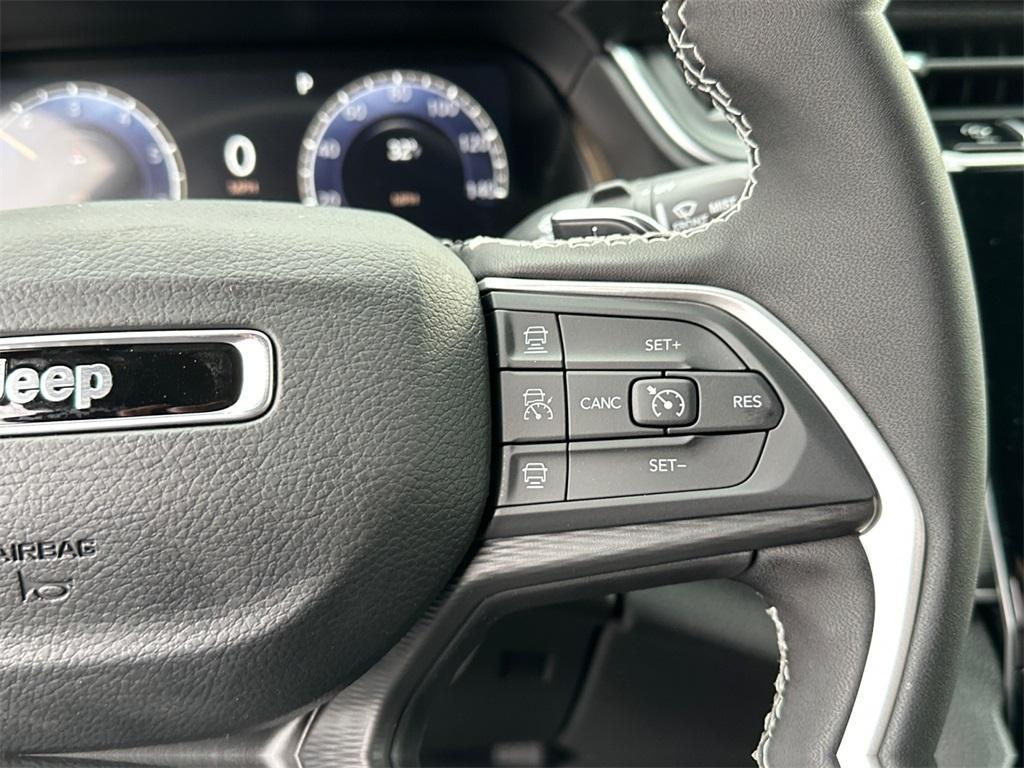 new 2025 Jeep Grand Cherokee L car, priced at $40,925