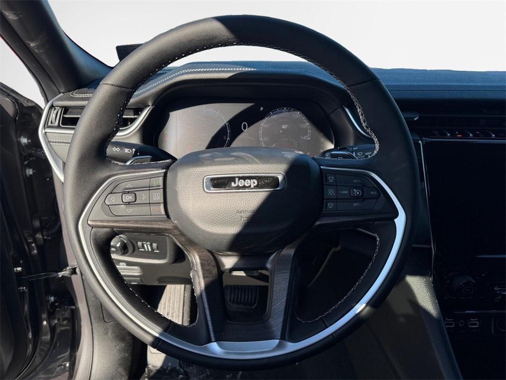 new 2025 Jeep Grand Cherokee car, priced at $47,225