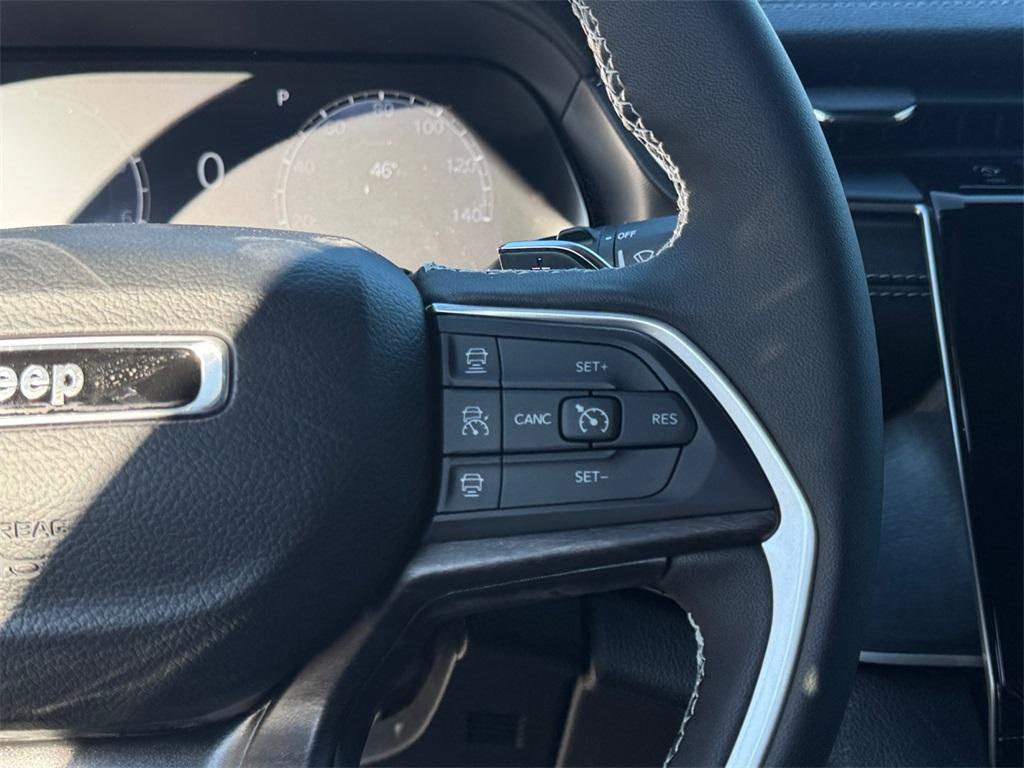 new 2025 Jeep Grand Cherokee car, priced at $47,225