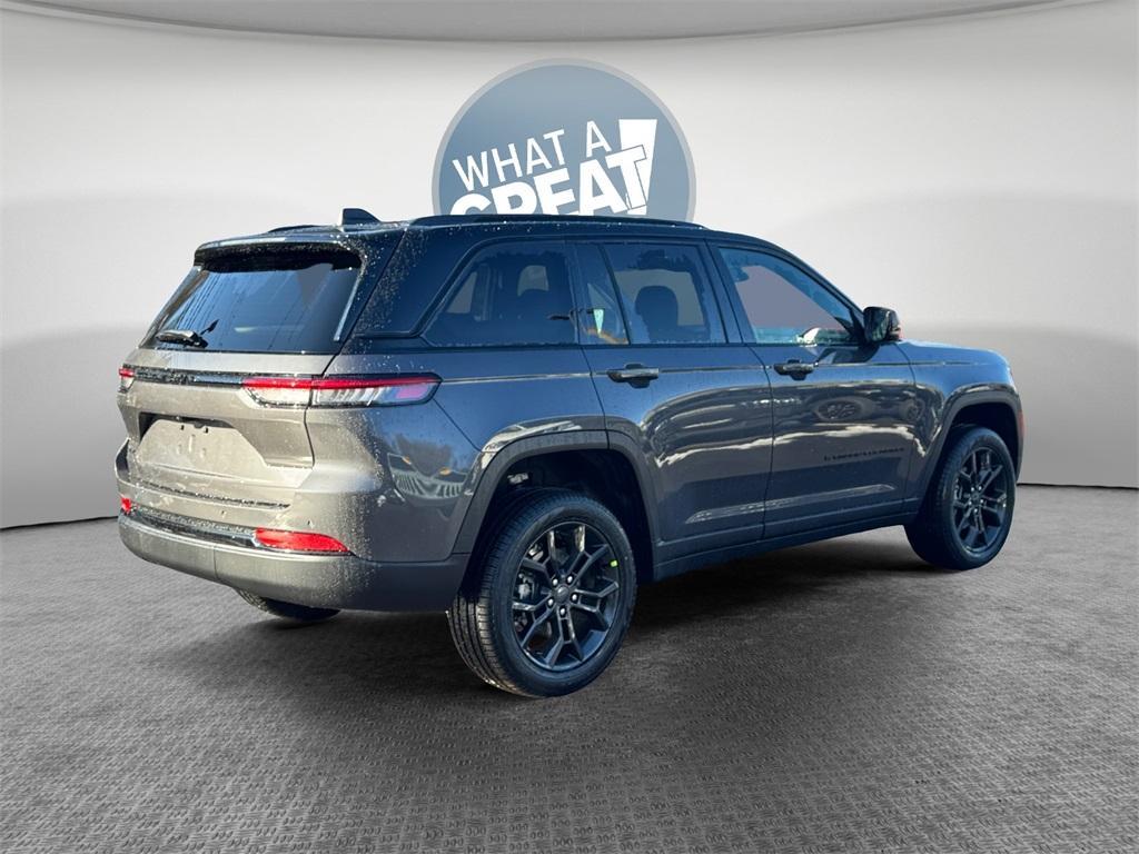 new 2025 Jeep Grand Cherokee car, priced at $47,225