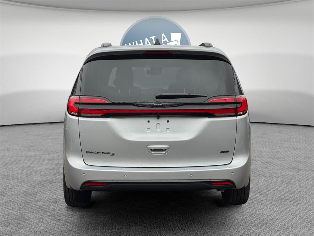 new 2026 Chrysler Pacifica car, priced at $47,338
