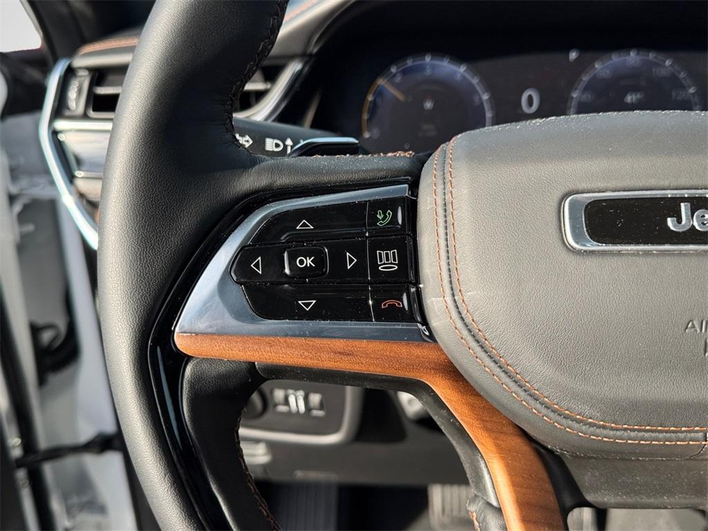 new 2025 Jeep Grand Cherokee L car, priced at $63,846