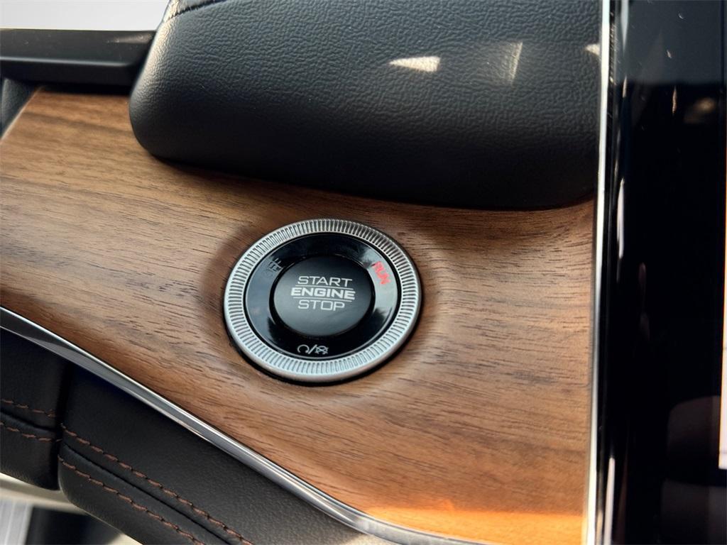 new 2025 Jeep Grand Cherokee L car, priced at $63,846