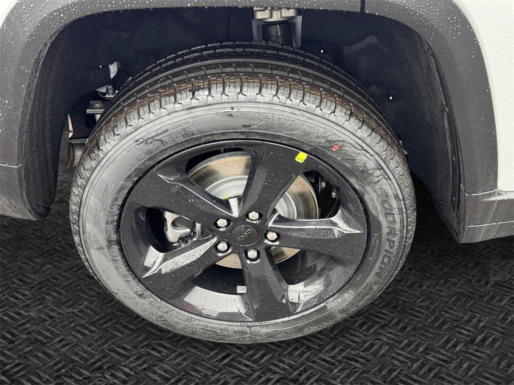 new 2025 Jeep Grand Cherokee L car, priced at $46,663