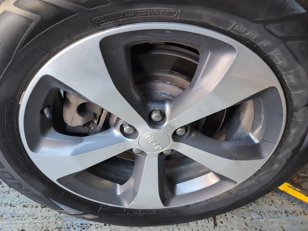 used 2019 Jeep Cherokee car, priced at $18,421