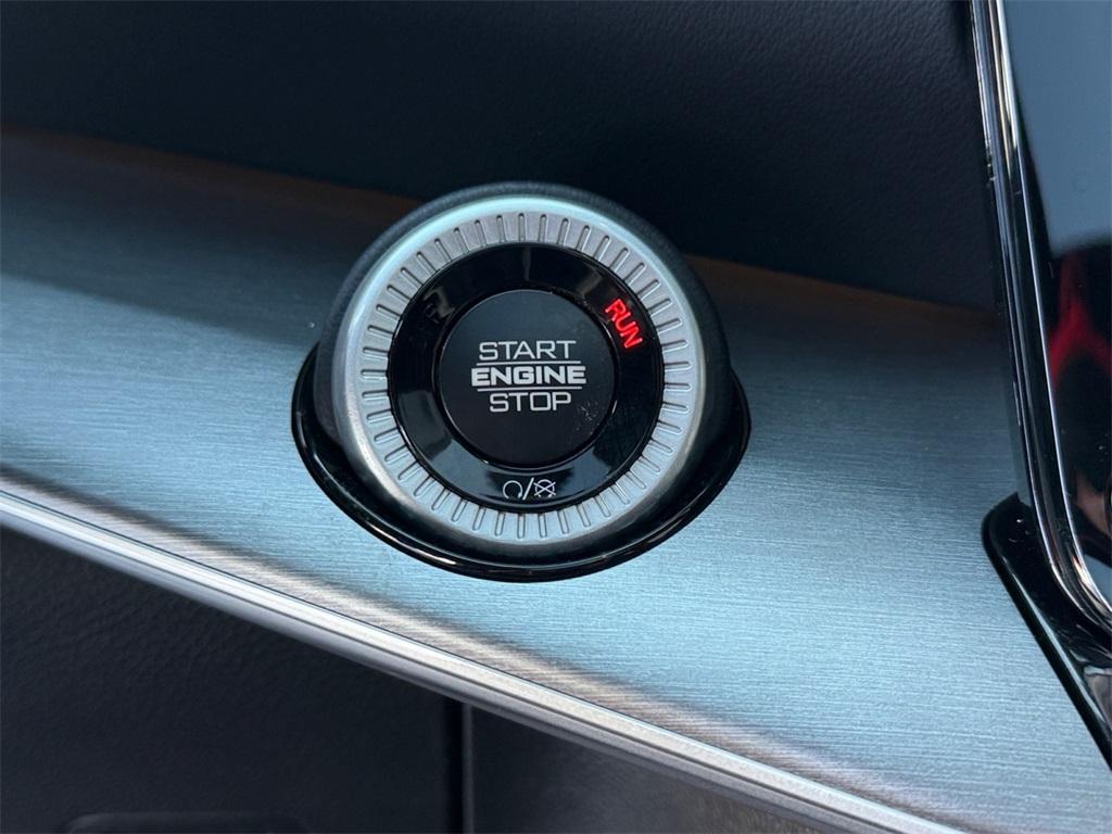 new 2026 Jeep Grand Wagoneer L car, priced at $82,189