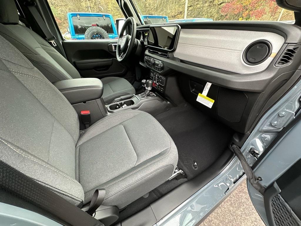 new 2026 Jeep Gladiator car, priced at $54,480