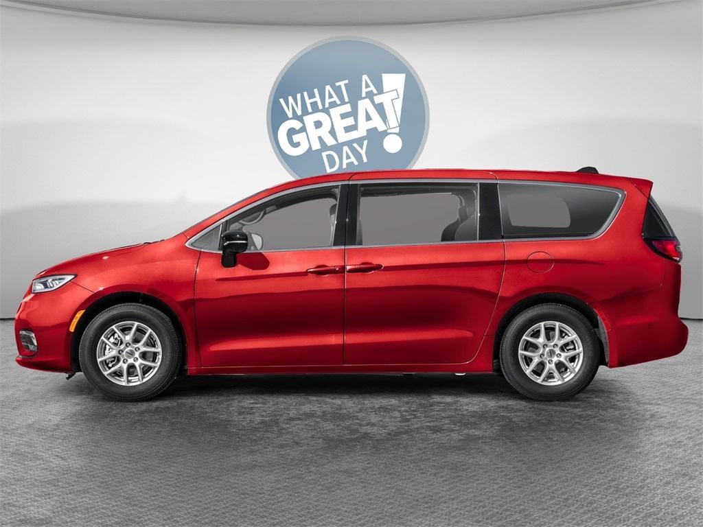 new 2026 Chrysler Pacifica car, priced at $43,499