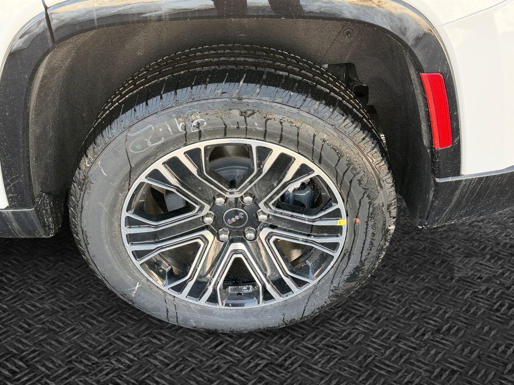 new 2026 Jeep Grand Wagoneer car, priced at $65,941