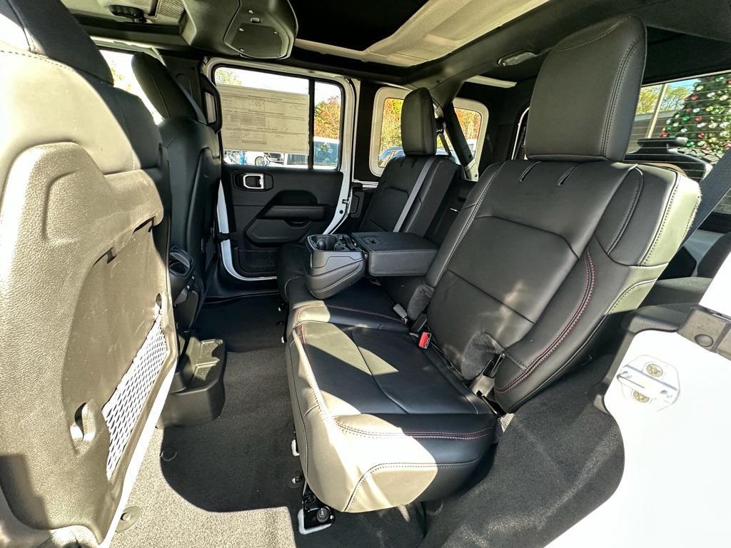 new 2026 Jeep Wrangler car, priced at $61,604