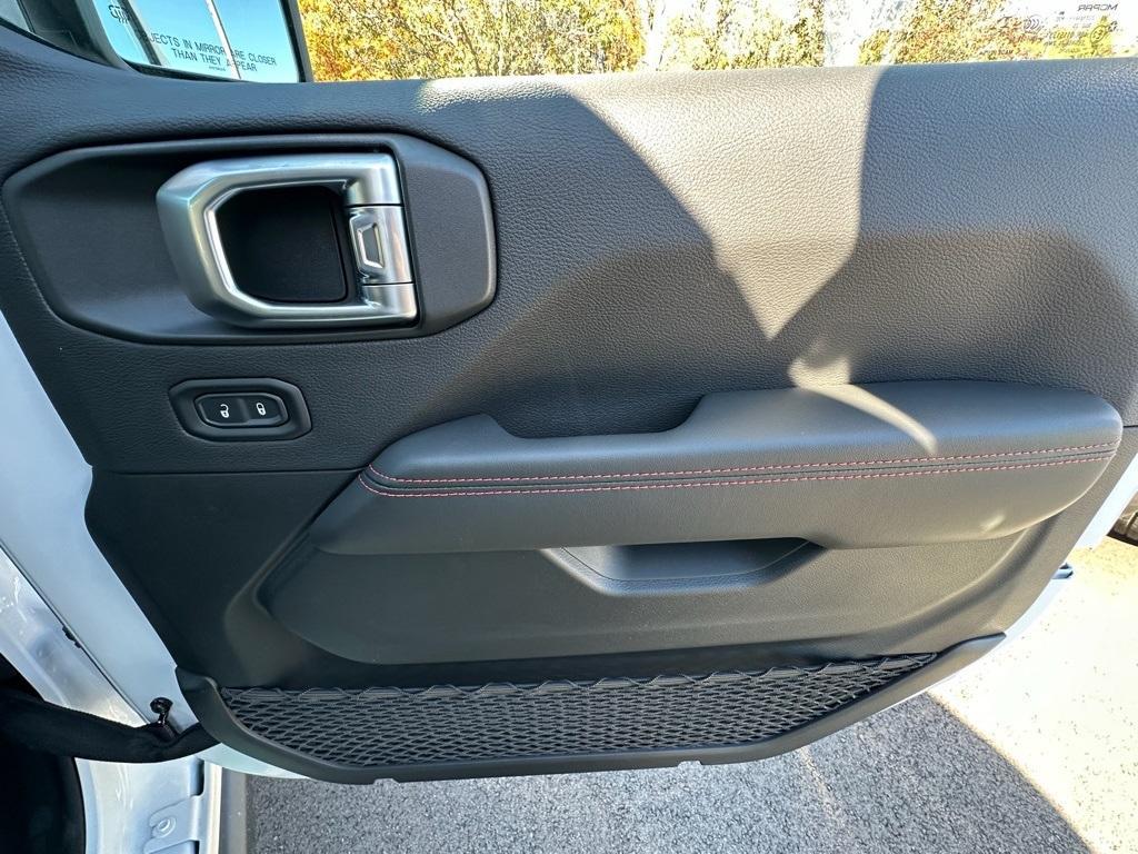 new 2026 Jeep Wrangler car, priced at $61,604