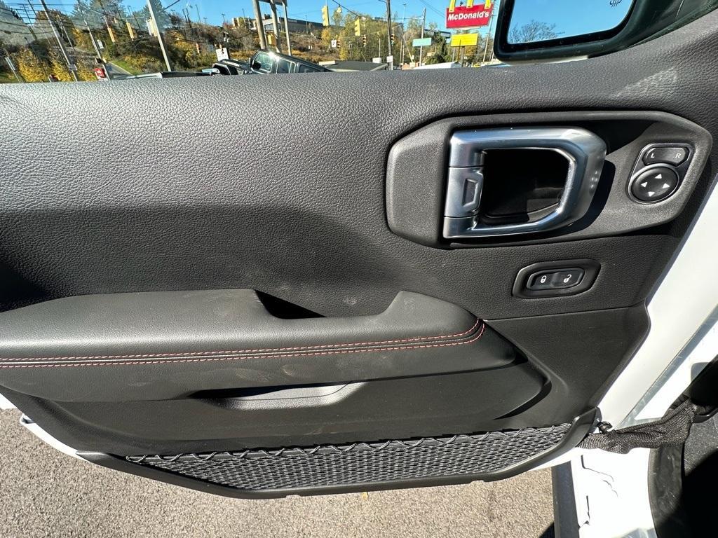 new 2026 Jeep Wrangler car, priced at $61,604