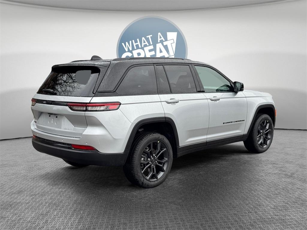 new 2025 Jeep Grand Cherokee car, priced at $47,225