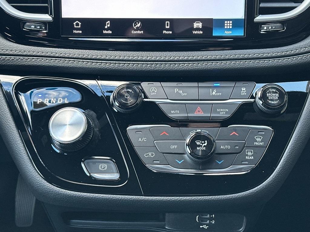 new 2026 Chrysler Pacifica car, priced at $40,999