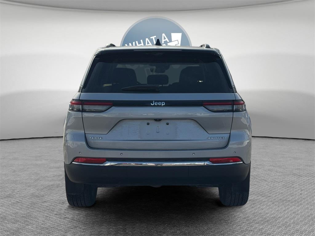 used 2024 Jeep Grand Cherokee car, priced at $33,989