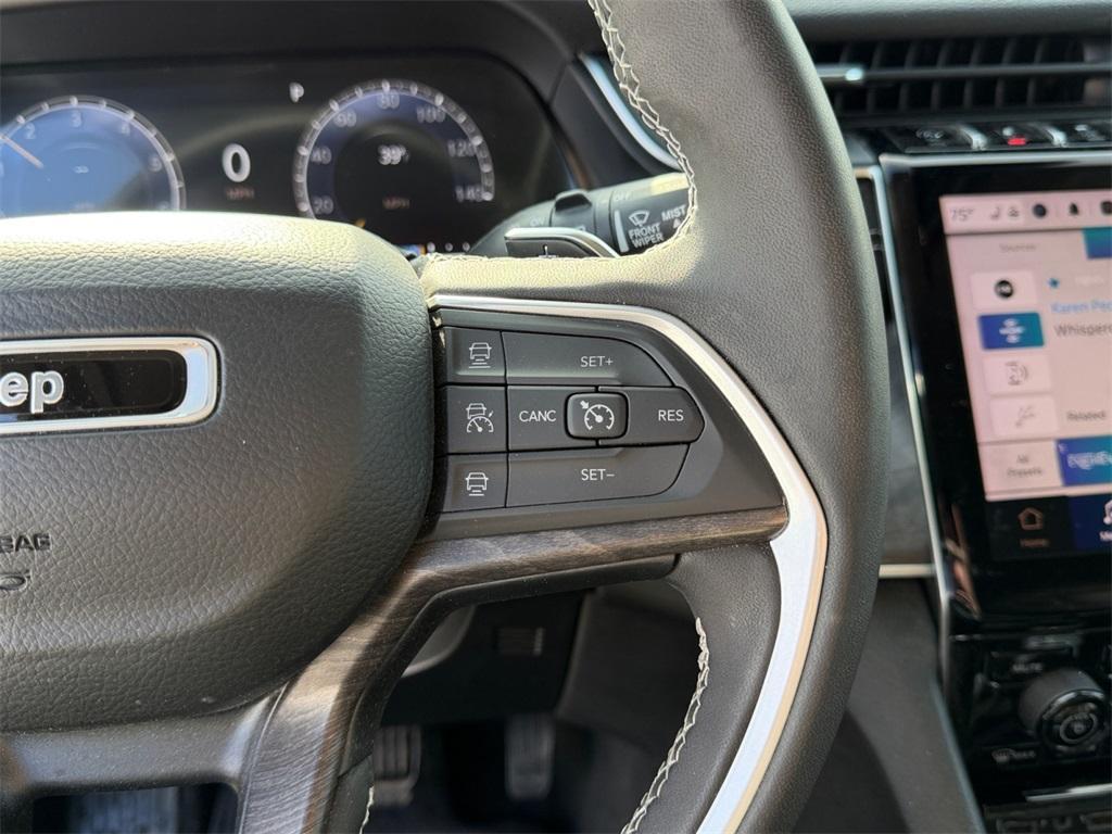 used 2024 Jeep Grand Cherokee car, priced at $33,989