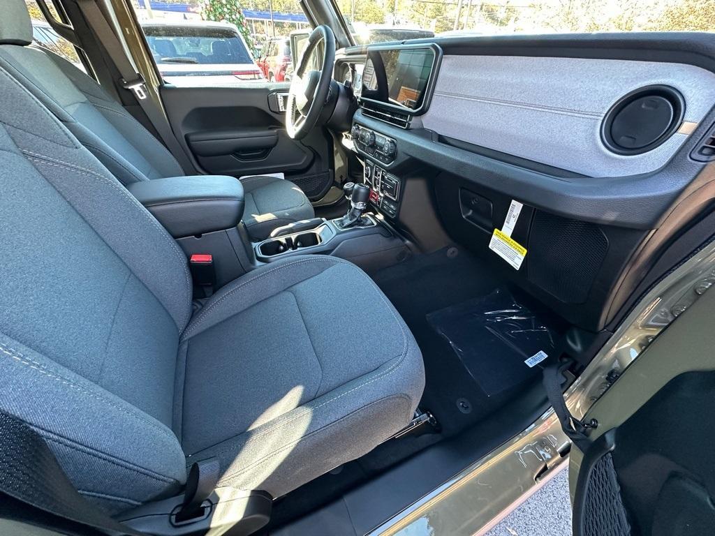 new 2026 Jeep Gladiator car, priced at $54,480