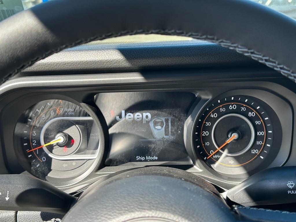 new 2026 Jeep Gladiator car, priced at $54,480