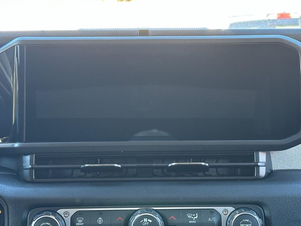 new 2026 Jeep Gladiator car, priced at $54,480