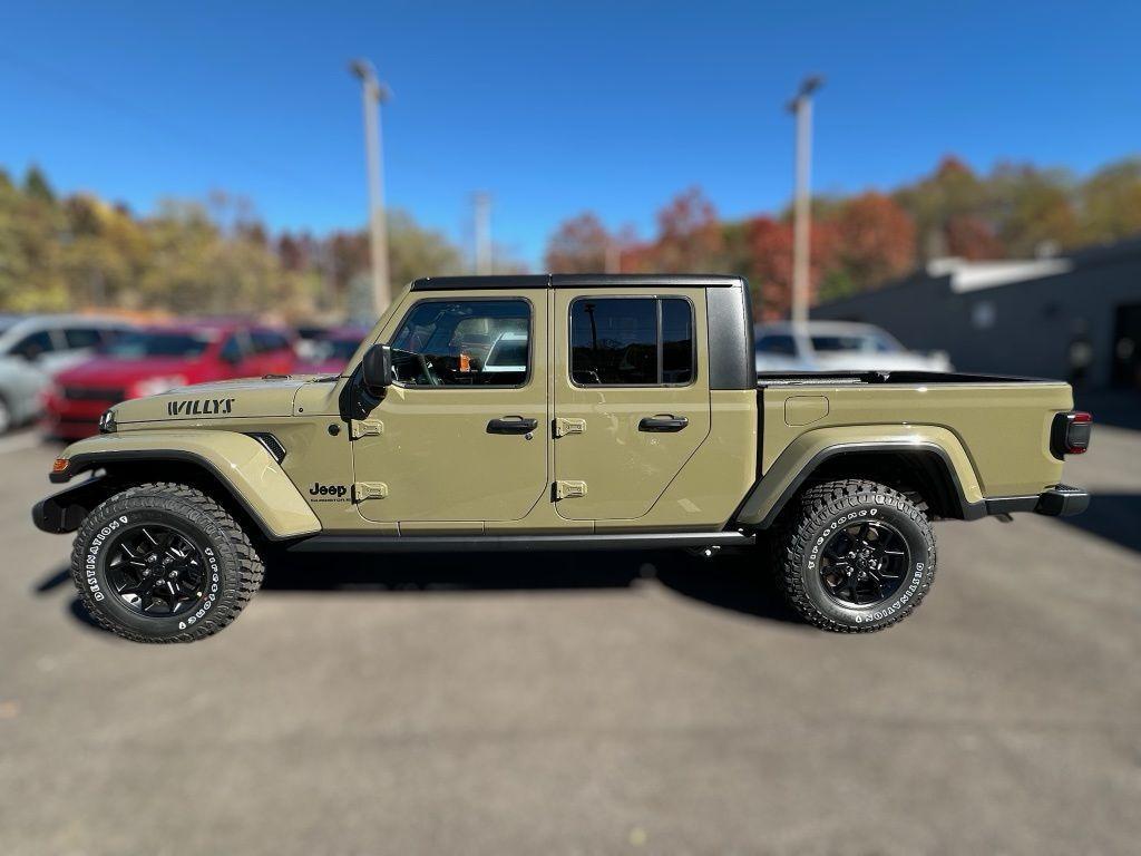new 2026 Jeep Gladiator car, priced at $52,160