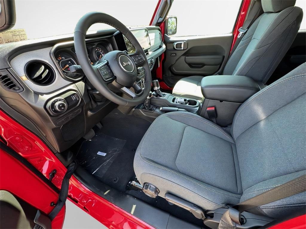new 2025 Jeep Gladiator car, priced at $42,192