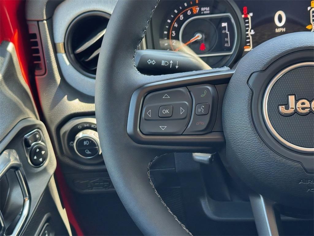 new 2025 Jeep Gladiator car, priced at $42,192