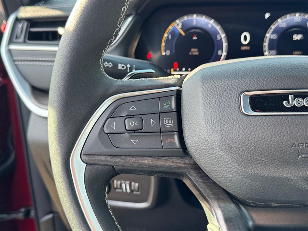 new 2025 Jeep Grand Cherokee car, priced at $47,225