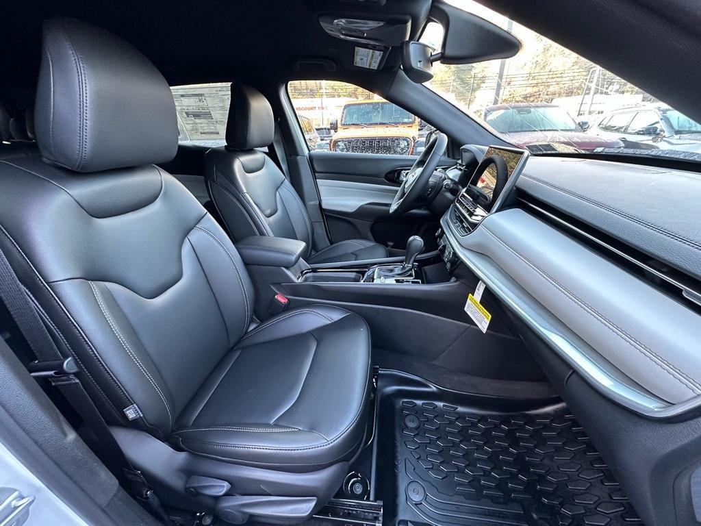 new 2026 Jeep Compass car, priced at $31,351