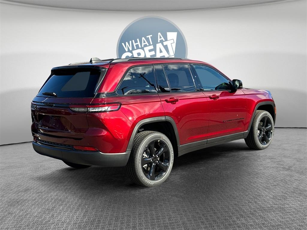new 2025 Jeep Grand Cherokee car, priced at $41,691