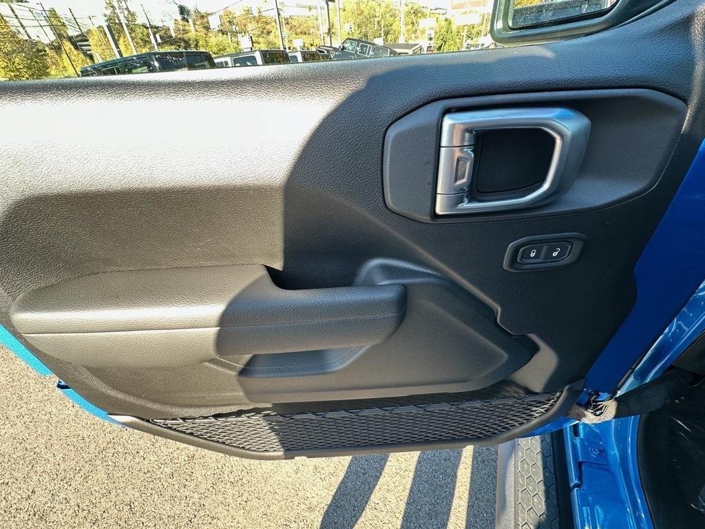 new 2026 Jeep Wrangler car, priced at $41,989