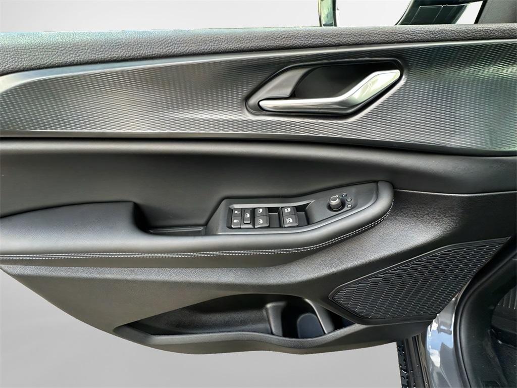 new 2025 Jeep Grand Cherokee L car, priced at $42,973