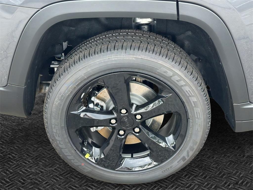 new 2025 Jeep Grand Cherokee L car, priced at $42,973