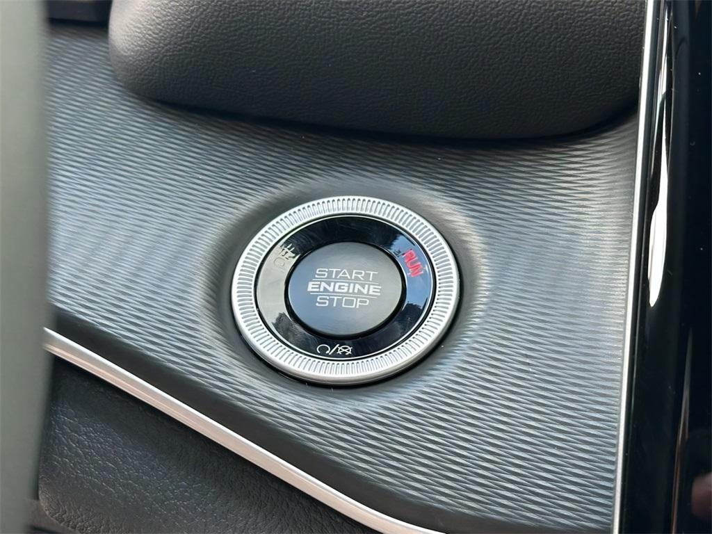 new 2025 Jeep Grand Cherokee L car, priced at $42,973