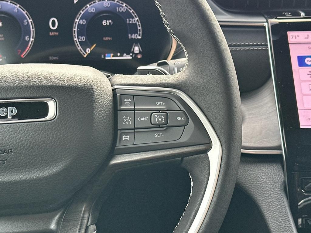 new 2025 Jeep Grand Cherokee car, priced at $46,898