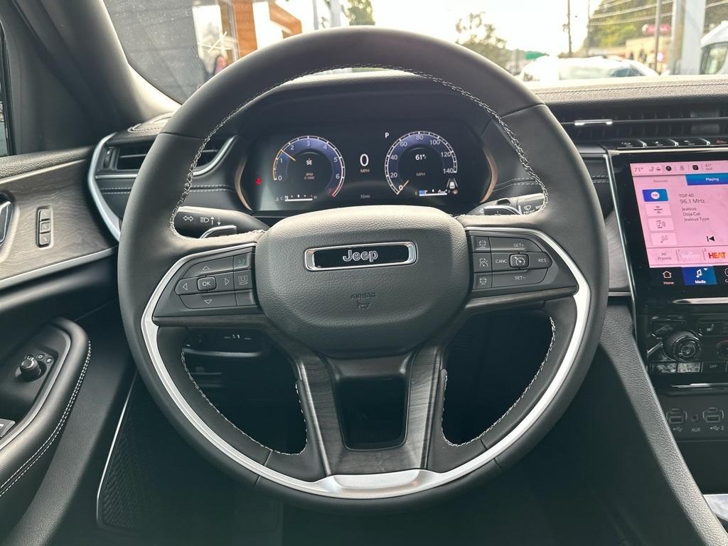 new 2025 Jeep Grand Cherokee car, priced at $46,898