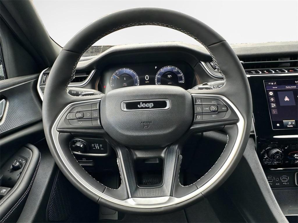 new 2025 Jeep Grand Cherokee car, priced at $40,086