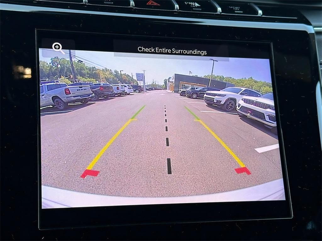 new 2025 Jeep Grand Cherokee car, priced at $39,207