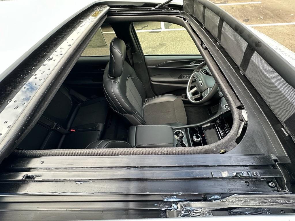 new 2025 Jeep Grand Cherokee L car, priced at $41,499