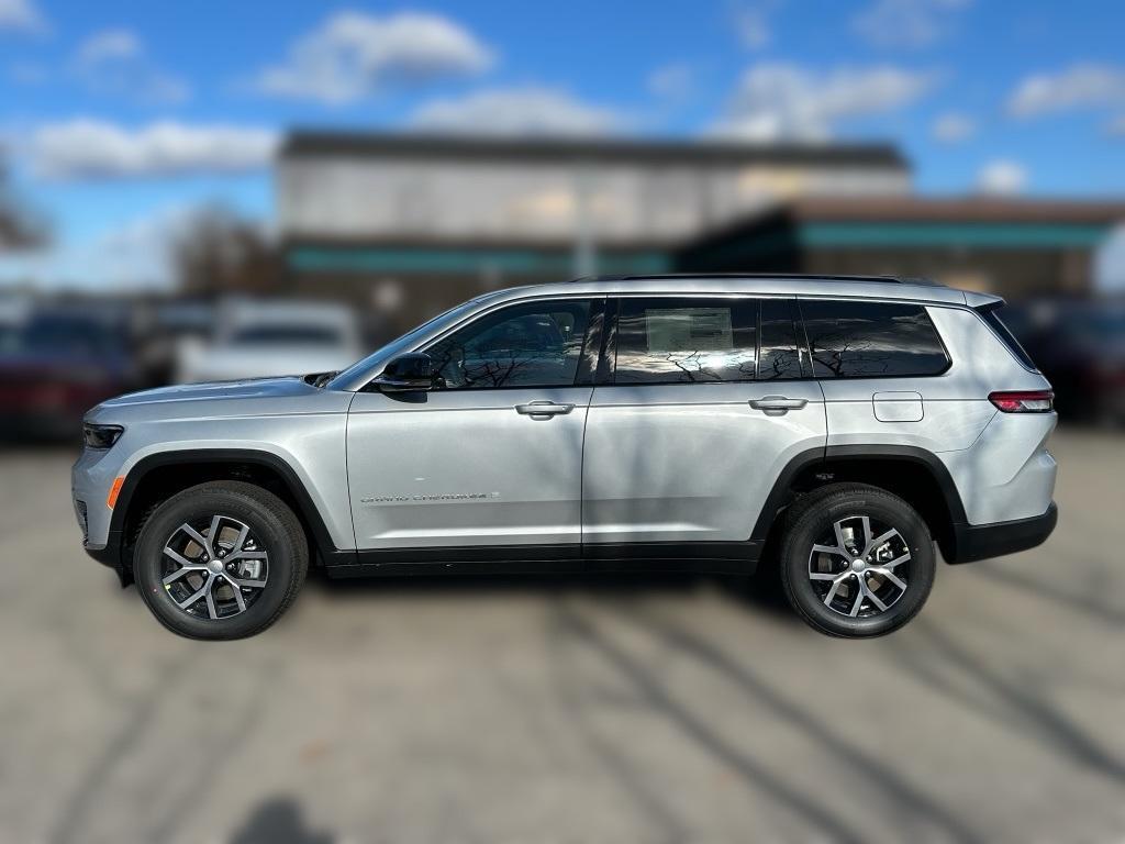 new 2025 Jeep Grand Cherokee L car, priced at $44,256
