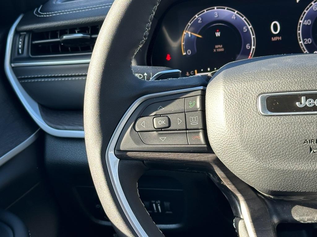 new 2025 Jeep Grand Cherokee L car, priced at $44,256