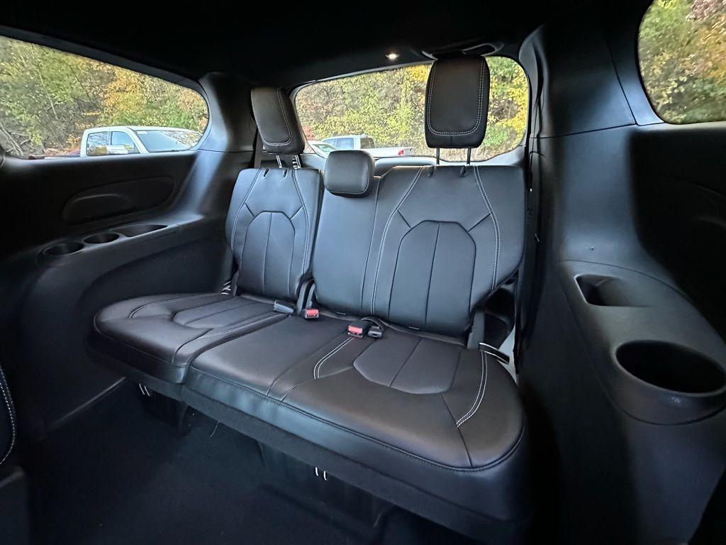 new 2026 Chrysler Pacifica car, priced at $45,723